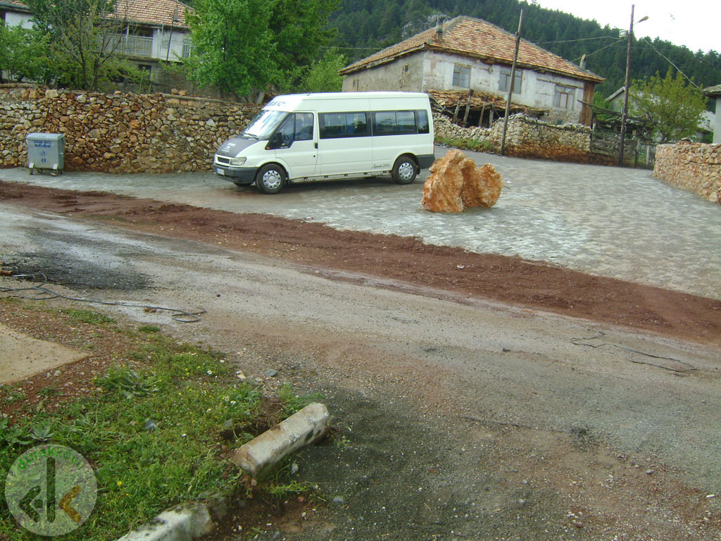 yukarı-mahelle-taş-döşeme--(28)