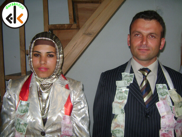 Hanise Evci & Gökmen Vural Nişanlandılar!