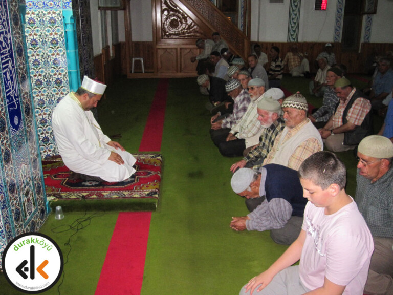 İlk teravih namazını kıldık