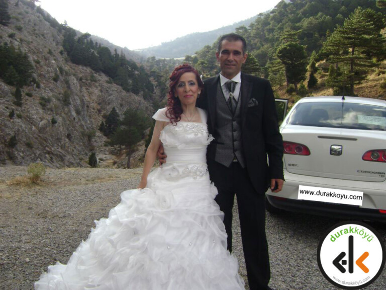 Azime Alıcıoğlu ve Mesut Akkaş evlendiler!