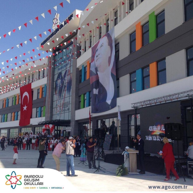 Anadolu Gelişim Okulları açıldı
