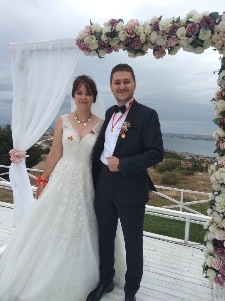 Çelik ve Alkan ailelerinin mutlu günleri