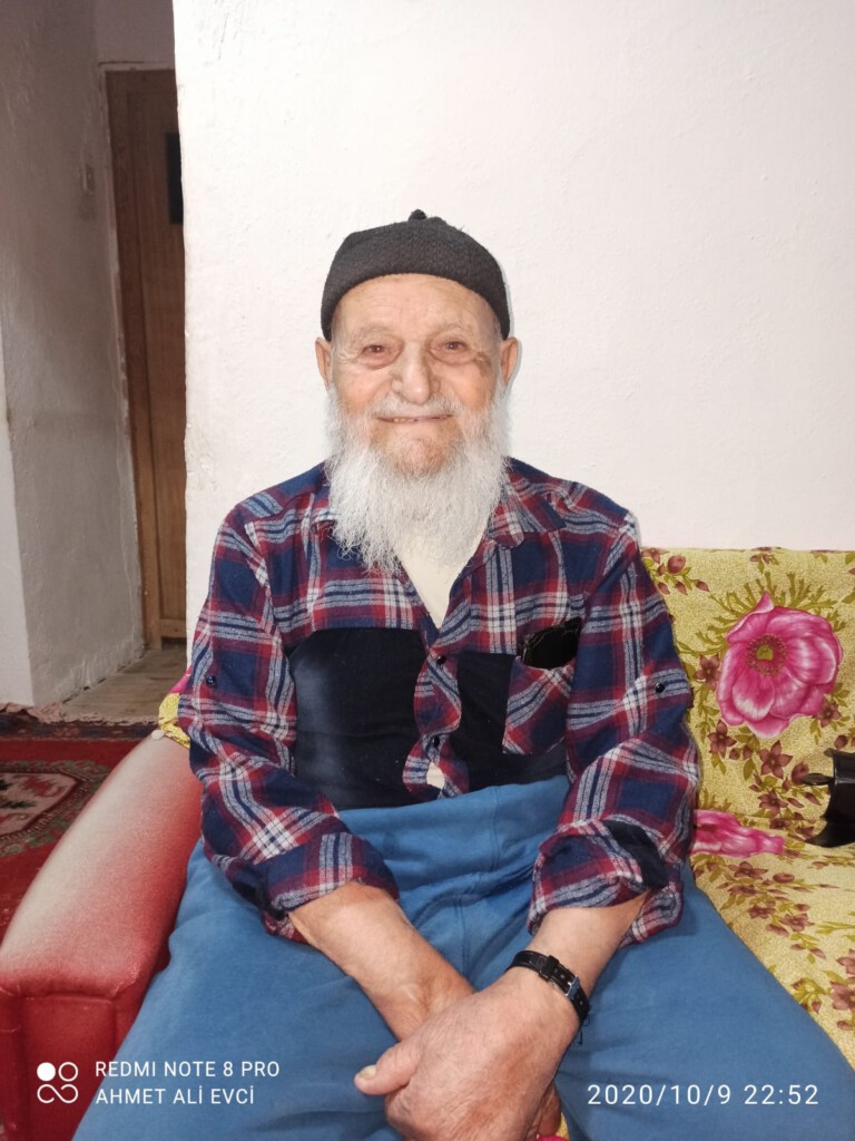 Ahmet Ali Evci ambulansla hastaneye kaldırıldı
