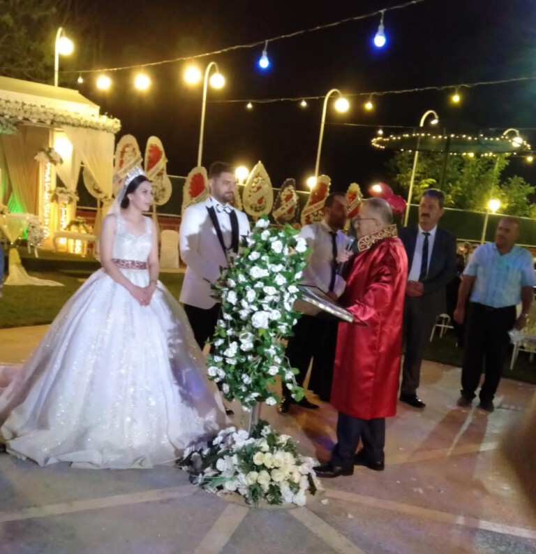 Emre Alıcıgüzel ile Gülsüm Parlakkkaya evlendiler