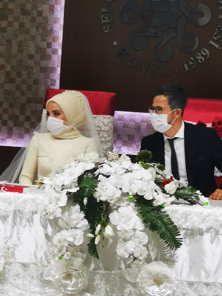Emine Büşra Çağlayan ile İsa Büyükadam evlendiler