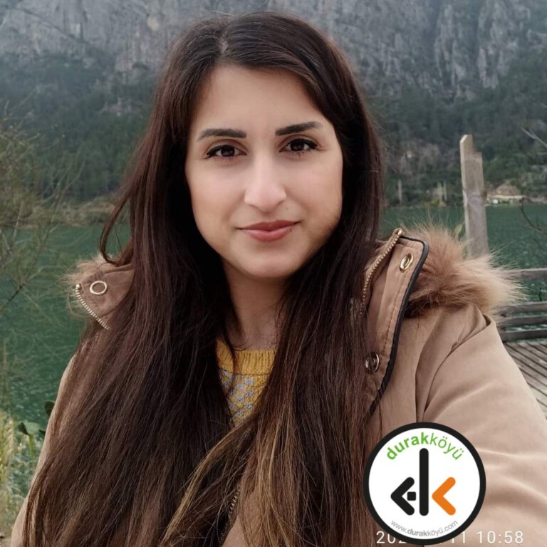 Ayşe Yılmaz Türk Dili ve Edebiyatı Öğretmeni olarak ilk görev yerine atandı