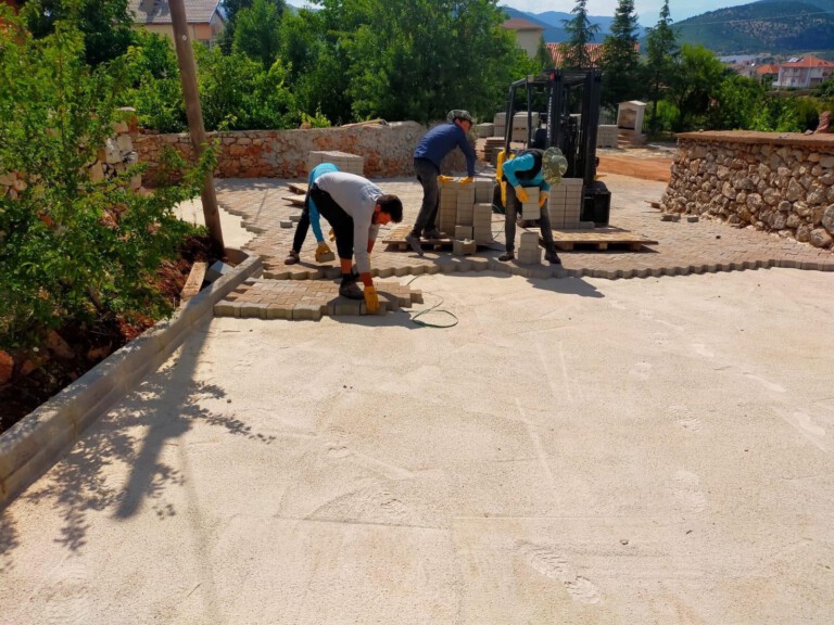 Derebucak Belediyesi tarafından bozulan yollar yeniden düzenlendi