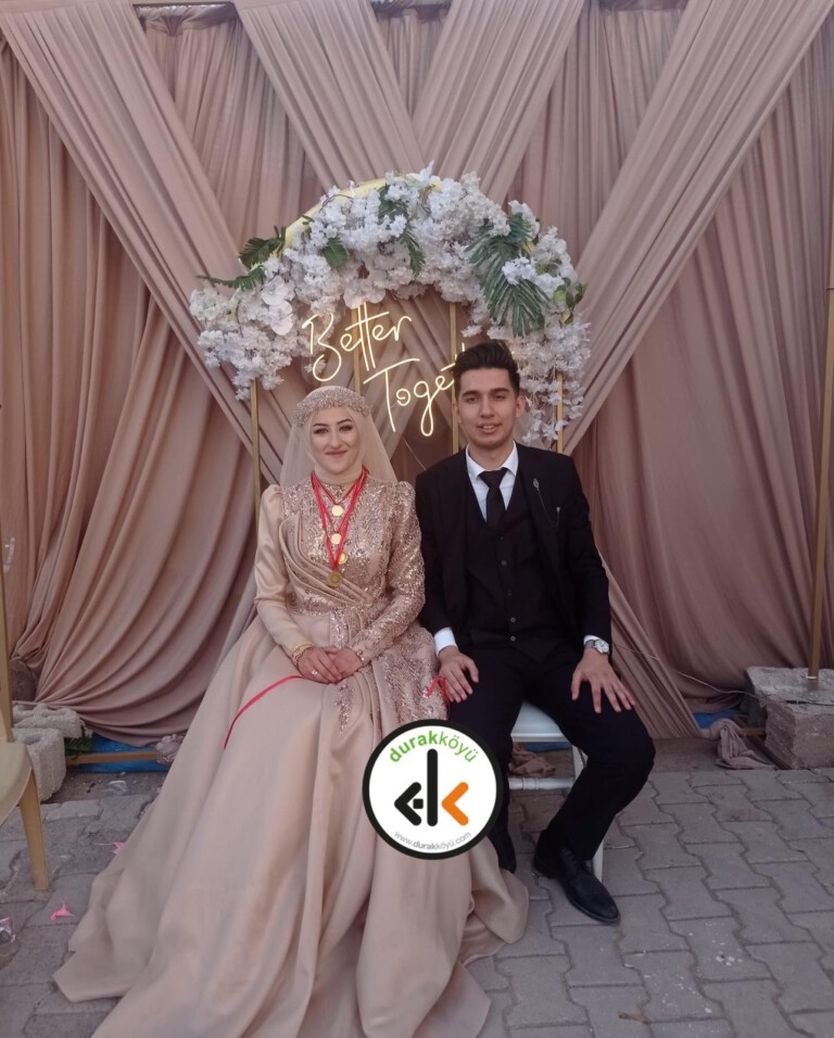 Ömer ile Ayşe nişanlandılar