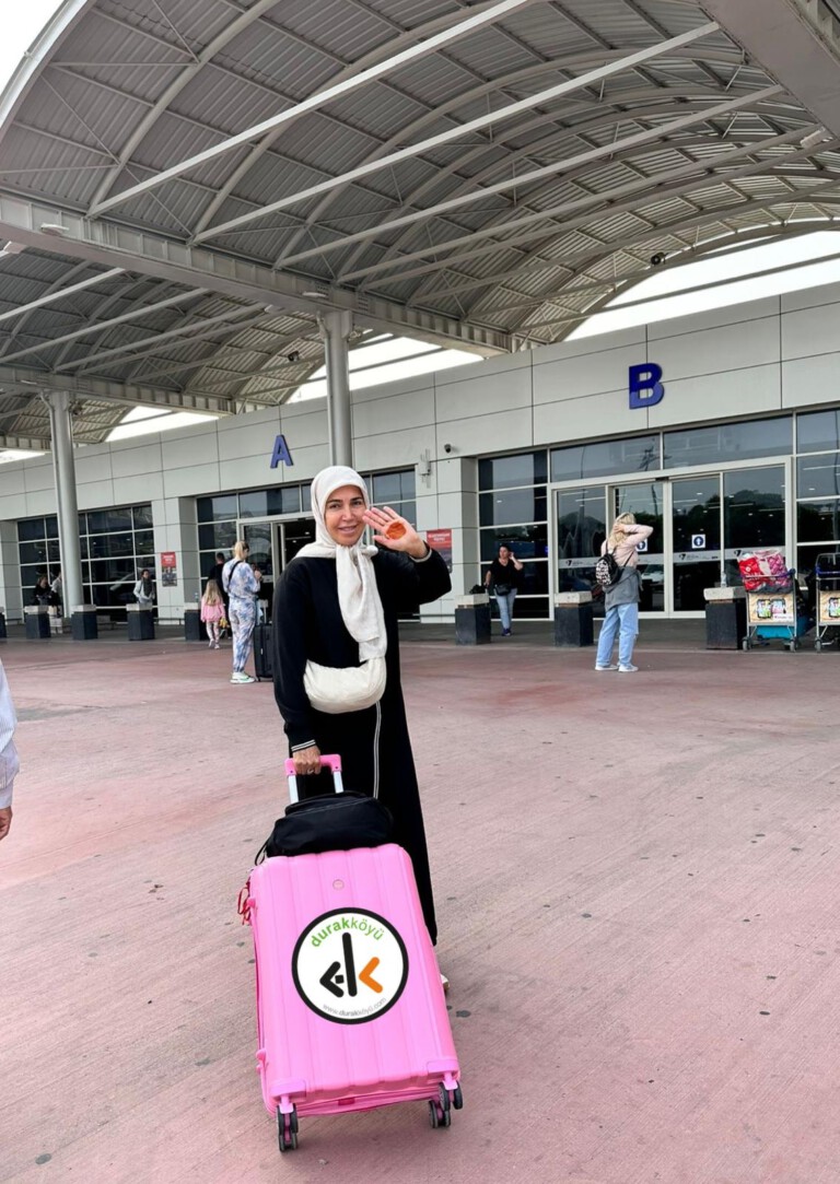 Ayten Dede Umre’ye uğurlandı