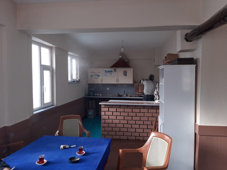Eski kahvehane tadilatın ardından tekrar açıldı