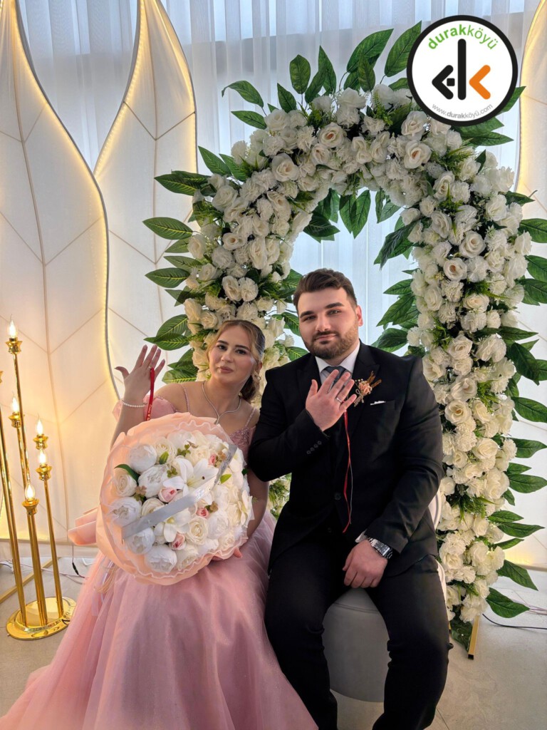 Emine Bal ile Mehmet Halit Uçan Nişanlandı