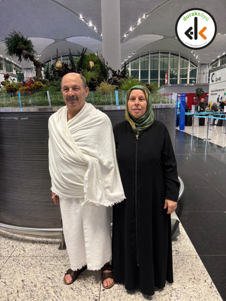 Öztürk ailesi Umre’ye ugurlandılar