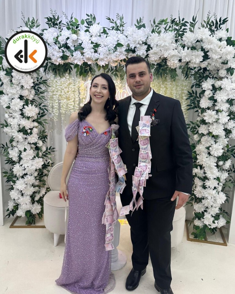 Aleyna ile İsa nişanlandılar
