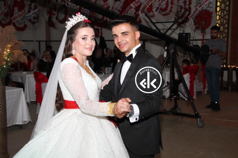 Özgür ile Sevin evlendiler
